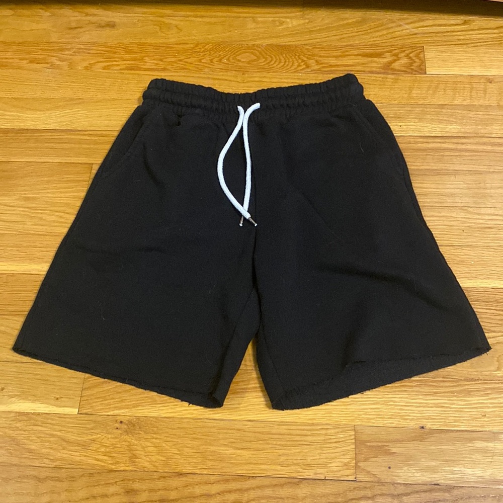 Black sweatpant- shorts